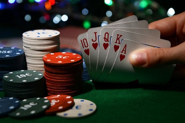 kv toto live roulette table on mobile phone screen with betting interface