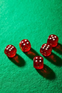 Adjust your bet before spinning Setting bet size on PG Soft slot